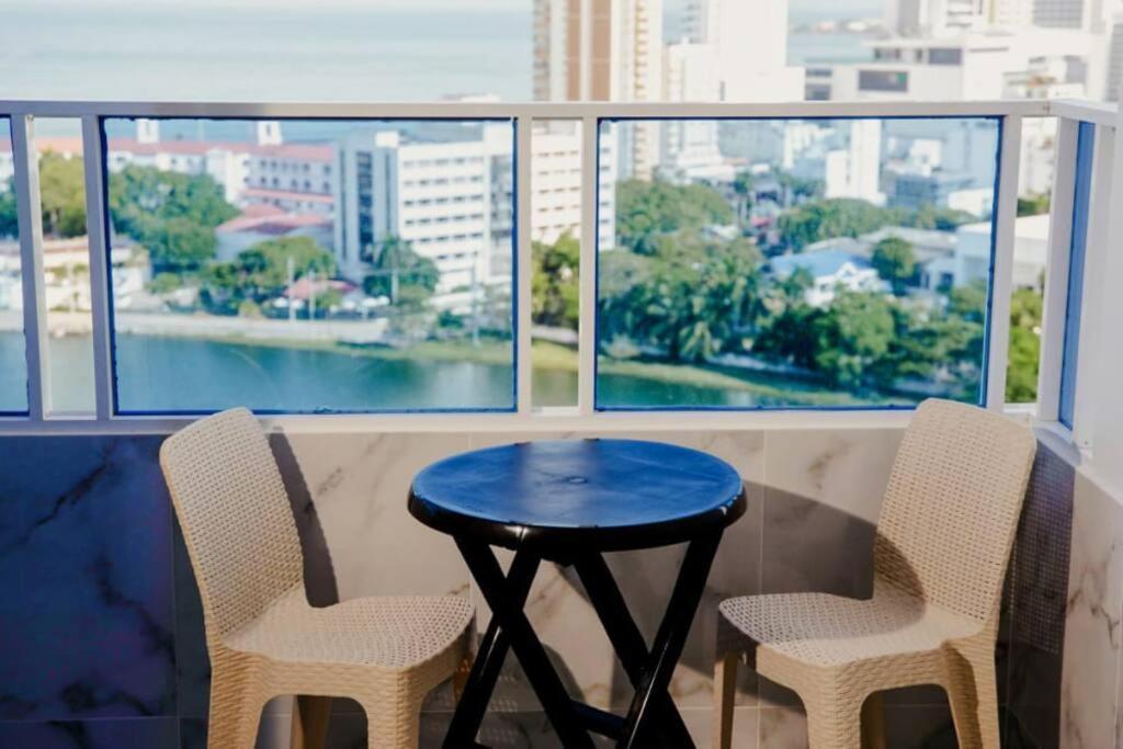 Linda Vista Y Excelente Ubicacion Apartamento *